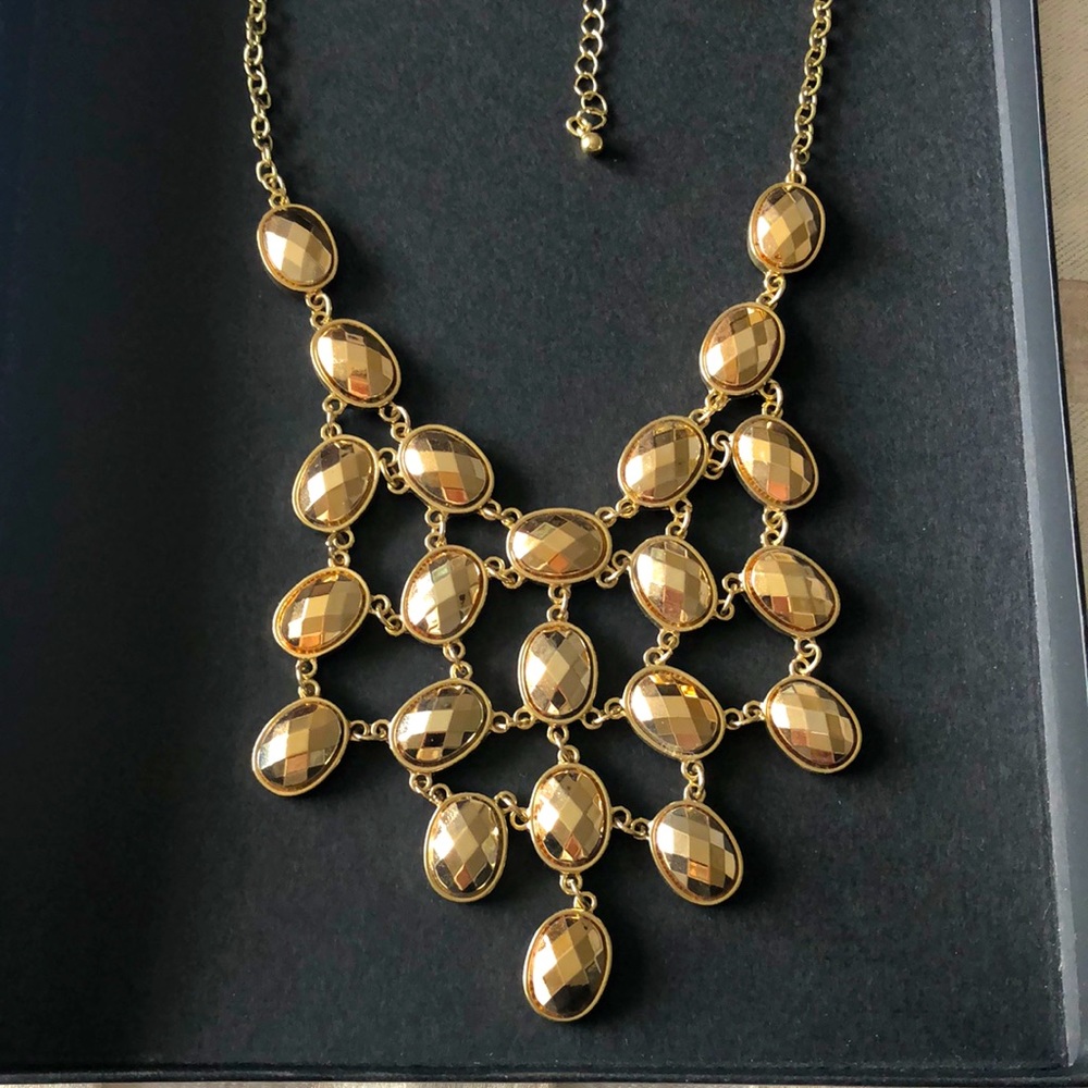 Vintage goldtone necklace